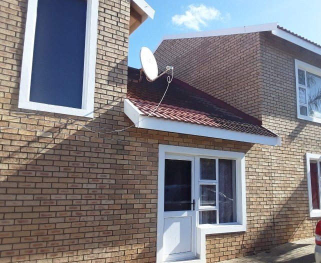 To Let 3 Bedroom Property for Rent in Wavecrest Eastern Cape